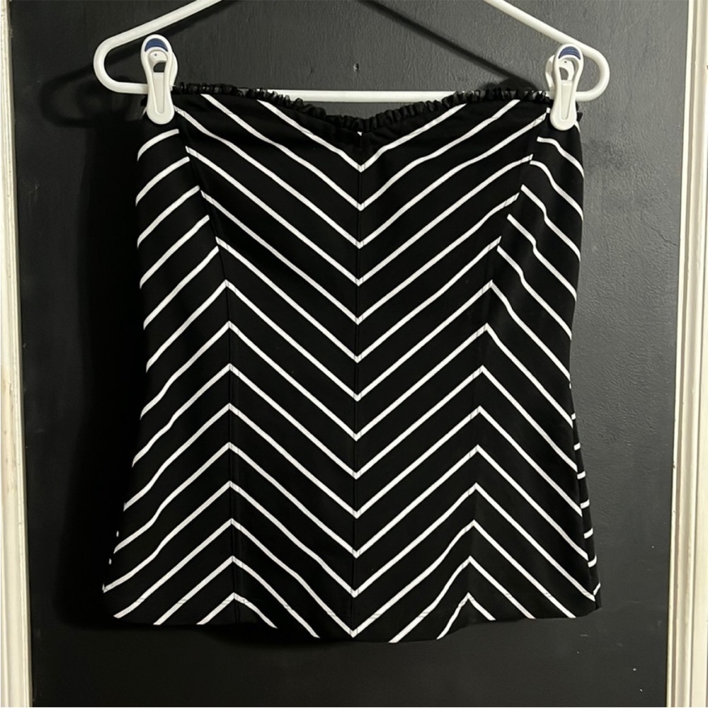 NWT White House Black Market Striped Strapless Top Size: M